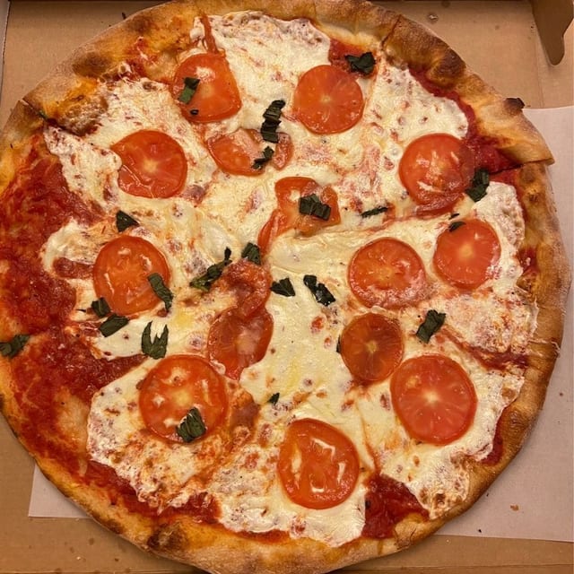 Margarita Pizza.